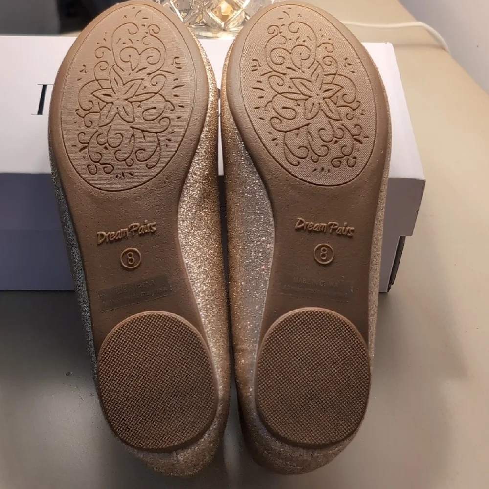 Dreampairs Gold Glitter Flats - Picture 4 of 7